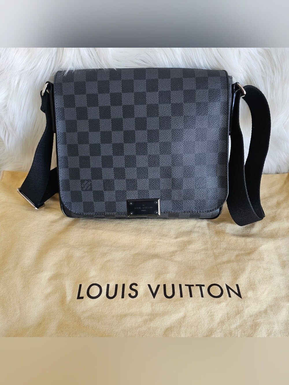 🖤 Louis Vuitton Crossbody 🖤
